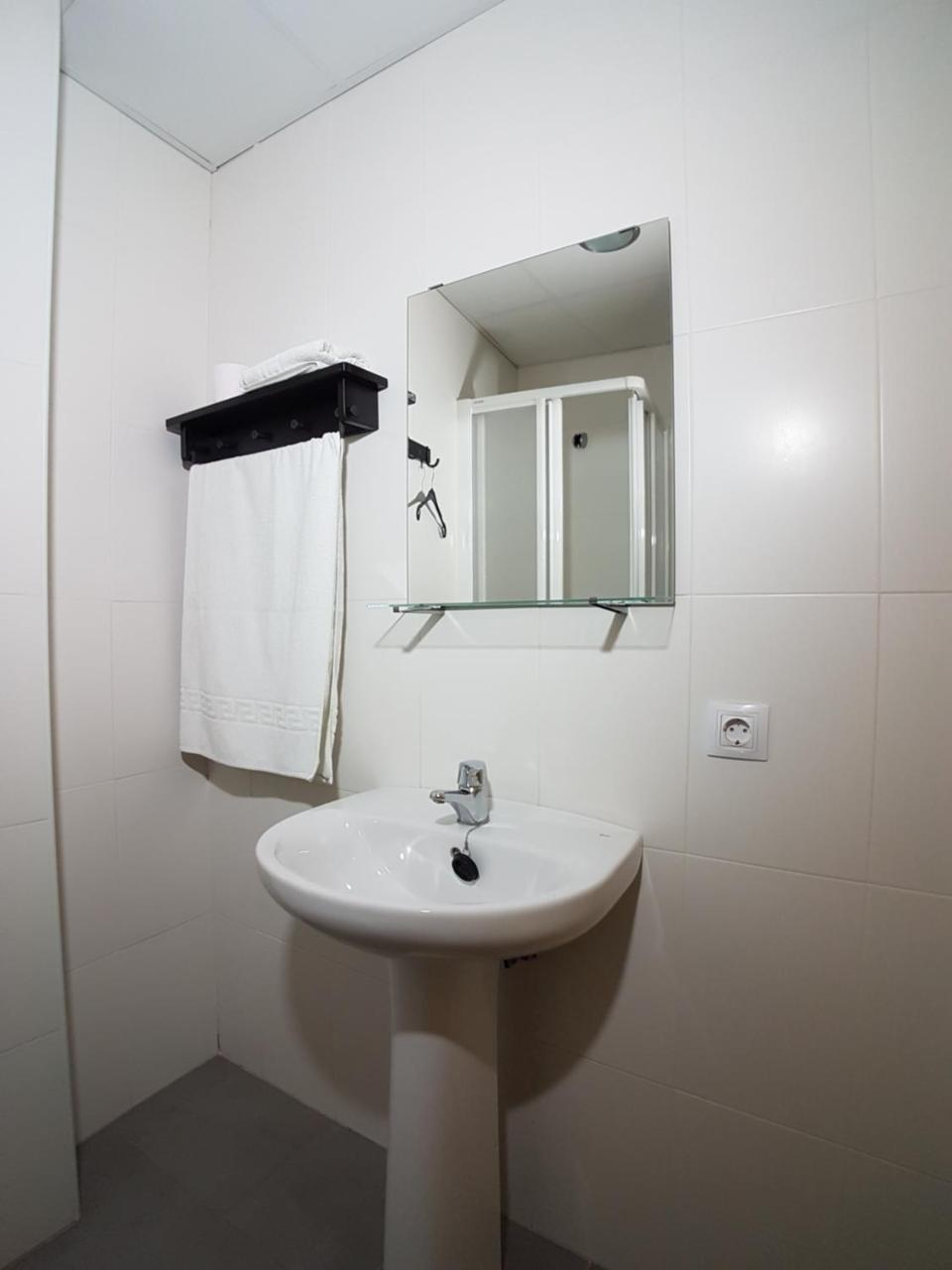 Hostal Meson La Era Riogordo Ngoại thất bức ảnh
